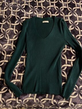 Nine West Forest Green Ribbed V-Neck Sweater
